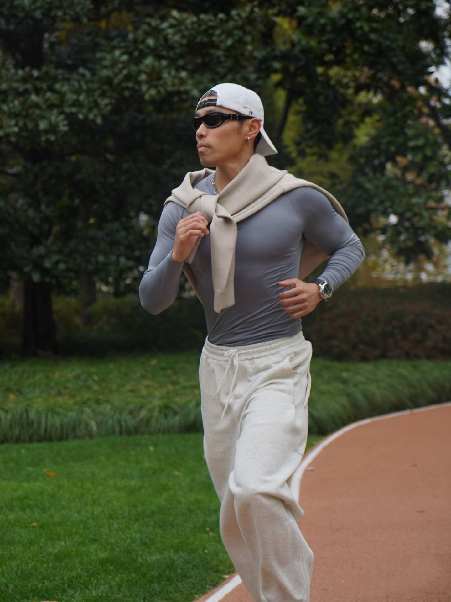 、卡西欧换成4个中产品牌更高级建议中年男人：手表别戴劳力士(图9)